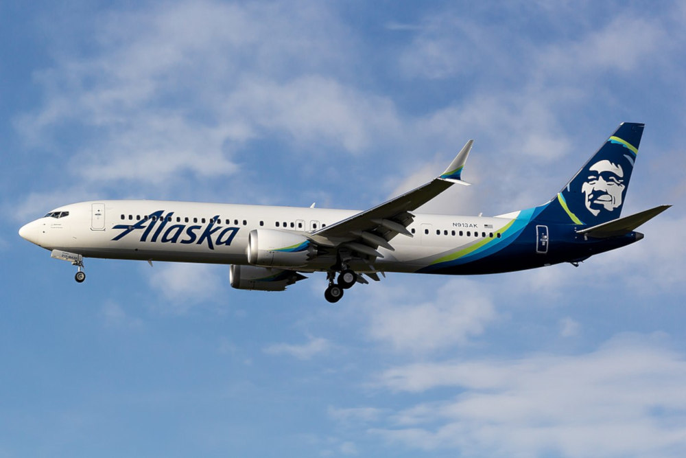 B737 MAX Alaska Airlines