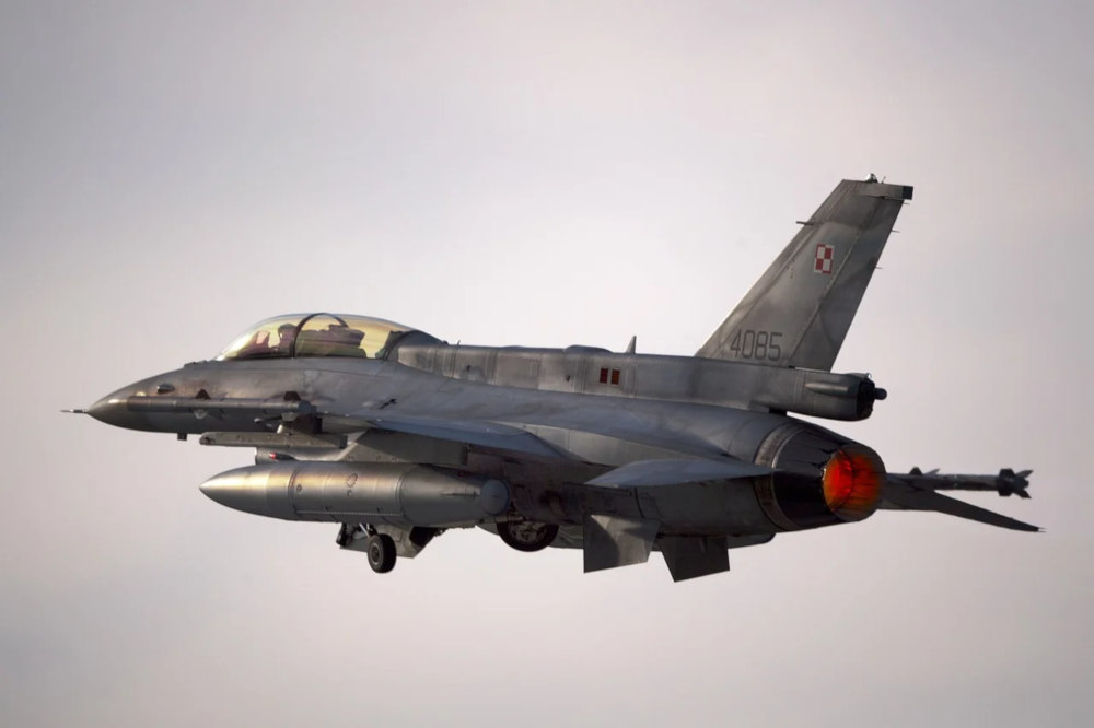 Myśliwiec F-16